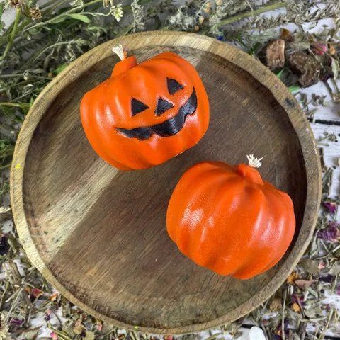 Восковая оранжевая свеча - тыква halloween pumphel3 фото